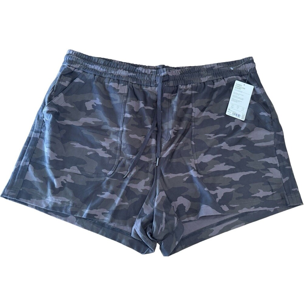 NEW‎ Athleta Women Farallon Camo Active Elastic Waist Shorts Black Olive Size 26